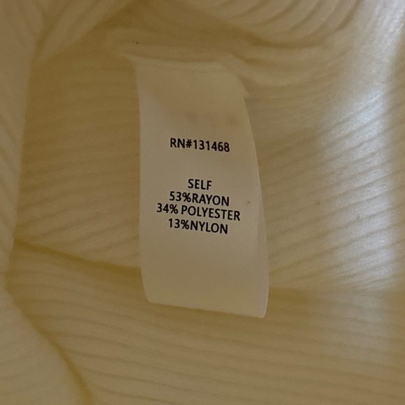 Fate Cream Sequin Sweater size Large - Picture 7 of 9